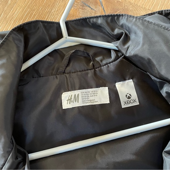 H&M XBOX windbreaker jacket, size boys 10-12y, logo, black and green - Picture 4 of 9